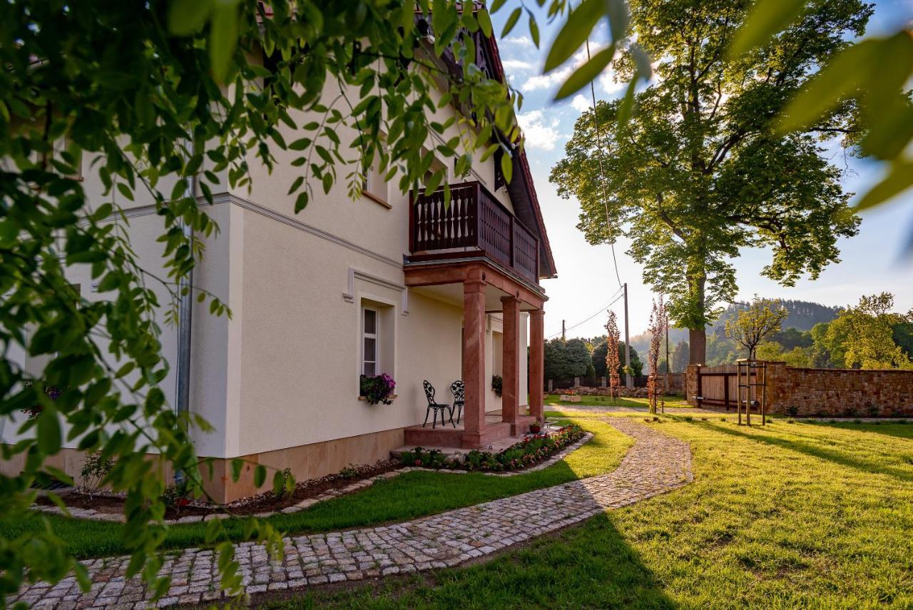 Dworek Wojanów Exterior foto