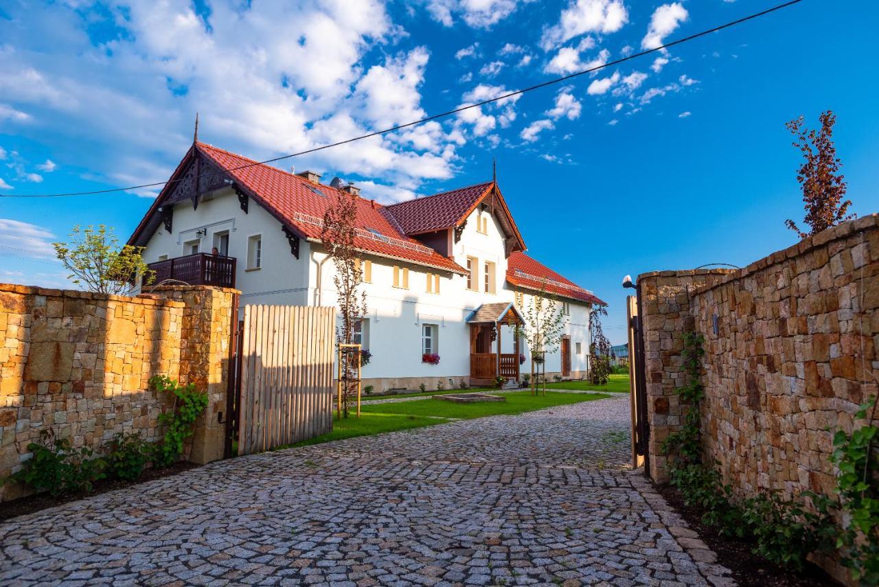 Dworek Wojanów Exterior foto
