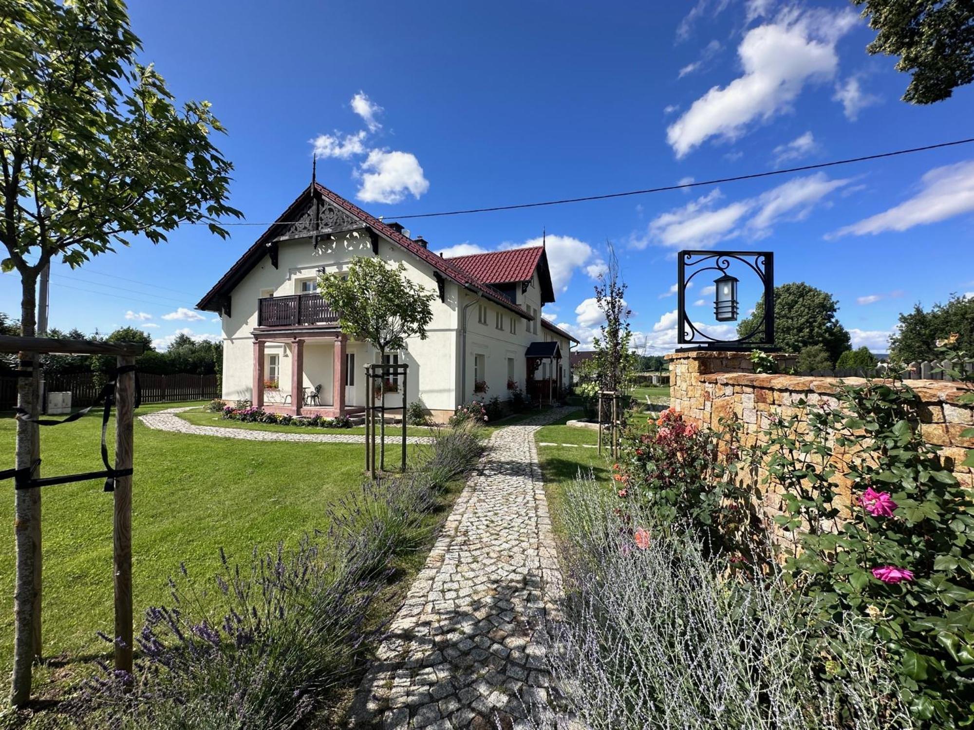 Dworek Wojanów Exterior foto
